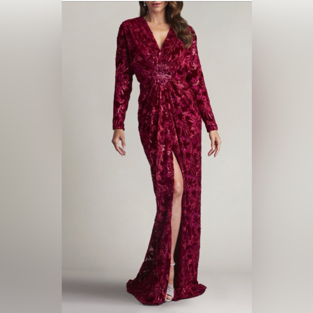 Tadashi Shoji Belleann Gown Mpn: Ccg18487lb $758.00 Nwt